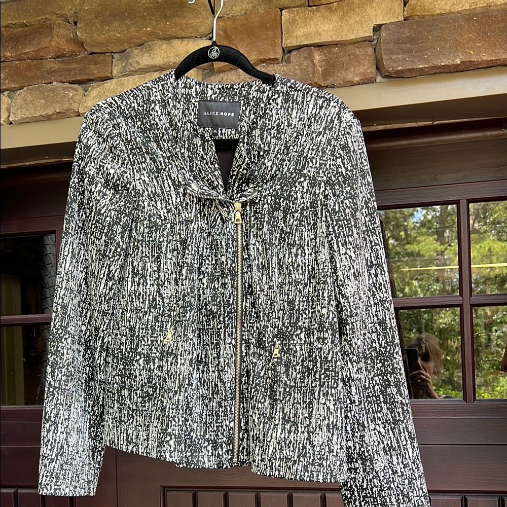 Alice + Olivia Black and White Textured Blazer